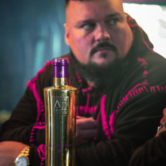 Au Black Grape Vodka 70cl
