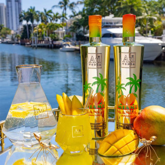 Au Miami Mango Vodka 70cl