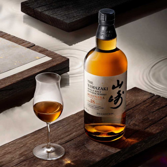 Yamazaki 18 Year Mizunara Whisky 70cl