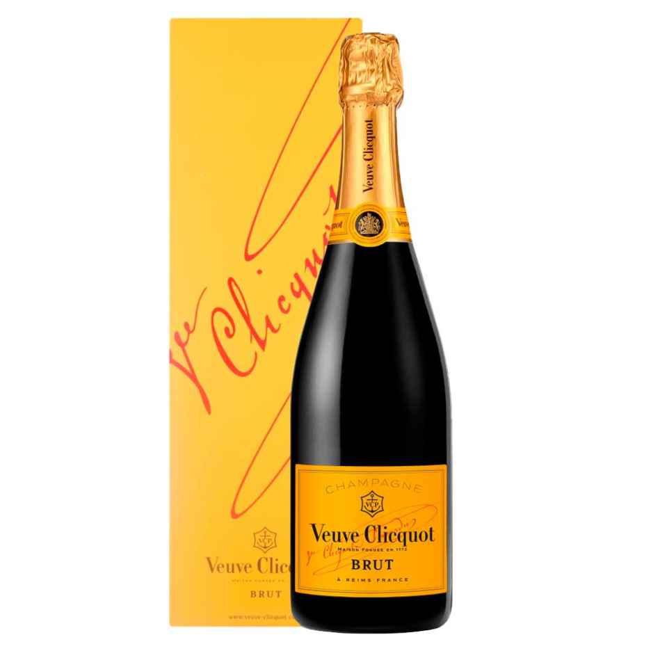 Veuve Clicquot Ponsardin Yellow Label Brut Champagne 75cl Gift Box